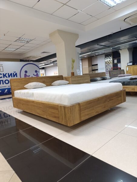 Кровать Obolo из массива дуба Кровать Obolo из массива дуба